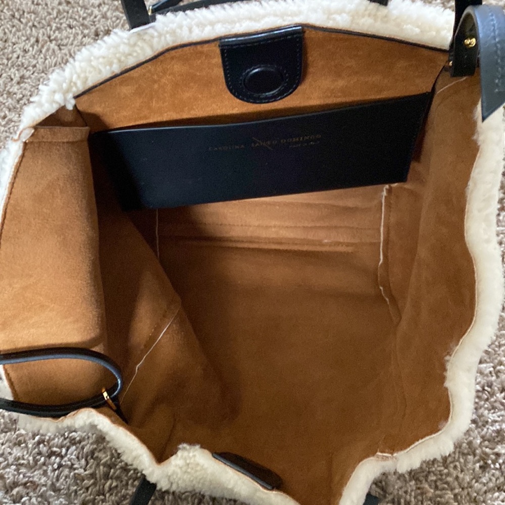 Carolina Santo Domingo Caspia Mini Shearling Tote - Picture 12 of 16
